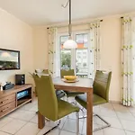 Residenz Margarete Mit Balkon Und Strandnah Binz