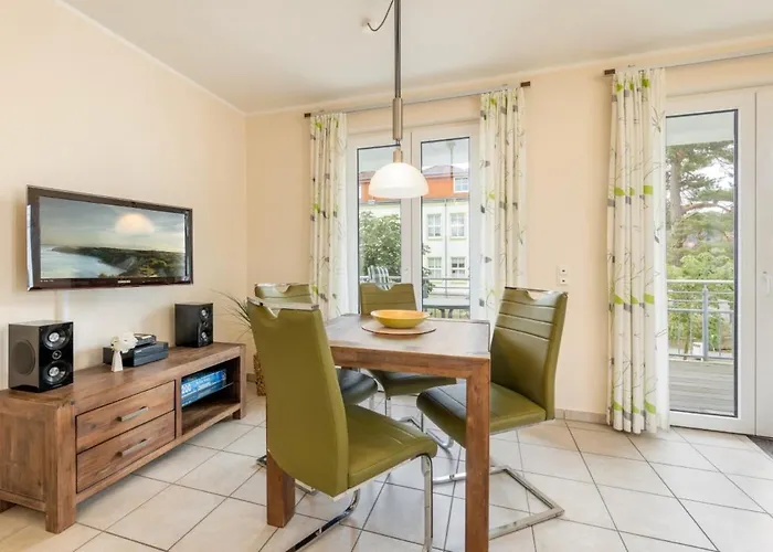 Residenz Margarete Mit Balkon Und Strandkorb Am Binz